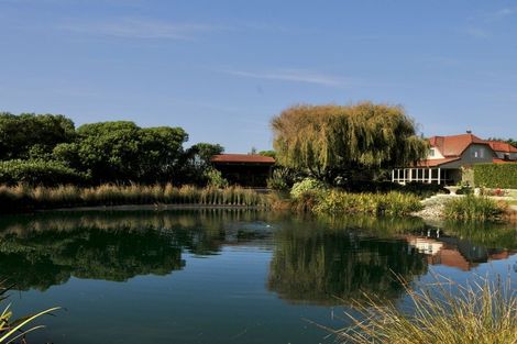 Photo of property in 964 Waianakarua Road, Herbert, 9495