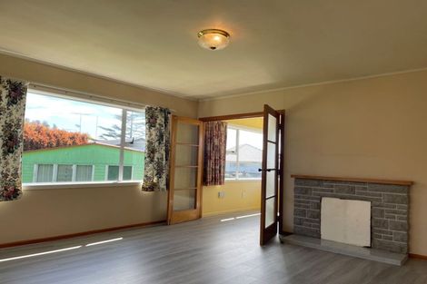 Photo of property in 200 Lake Road, Northcote, Auckland, 0627