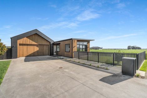 Photo of property in 5 Bob Shaw Road, Ngatea, 3503