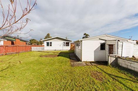 Photo of property in 39 Abraham Crescent, Milson, Palmerston North, 4414