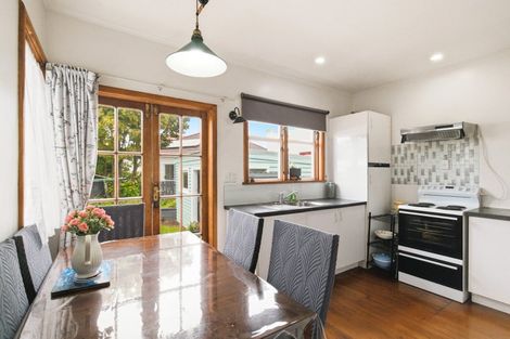 Photo of property in 637 Evans Bay Parade, Kilbirnie, Wellington, 6022