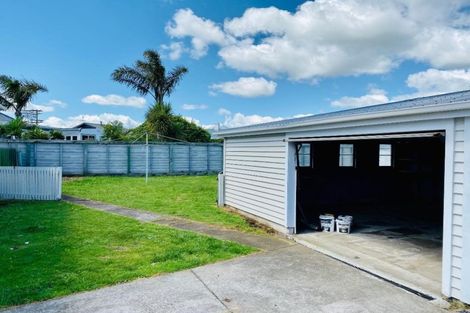 Photo of property in 120 Cutfield Road, Westown, New Plymouth, 4310