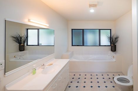 Photo of property in 1 Radstock Grove, Churton Park, Wellington, 6037