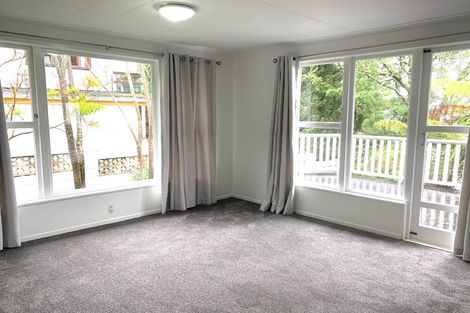 Photo of property in 19 Fairway Avenue, Red Beach, 0932