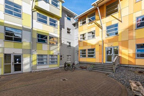 Photo of property in Drummond Street Flats, 3/19 Drummond Street, Mount Cook, Wellington, 6021