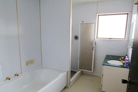 Photo of property in 1/16 Kellyville Heights, Merrilands, New Plymouth, 4312