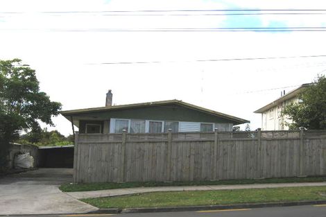 Photo of property in 122 View Road, Sunnyvale, Auckland, 0612