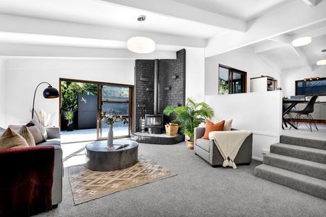 Photo of property in 7 Lombardy Place, Whalers Gate, New Plymouth, 4310