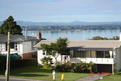 Photo of property in 94a Harbour View Road, Omokoroa, 3114