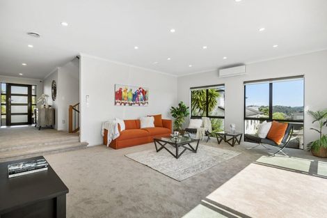 Photo of property in 74 Oakway Drive, Schnapper Rock, Auckland, 0632