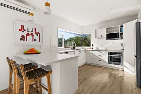 Photo of property in 31 Busby Hill, Havelock North, 4130