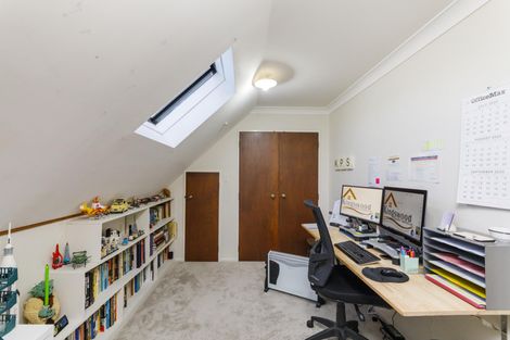 Photo of property in 19 Newcastle Street, Hokowhitu, Palmerston North, 4410