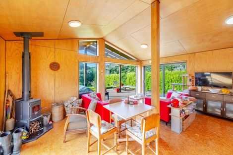 Photo of property in 73 Mangakuri Road, Kairakau, Havelock North, 4295