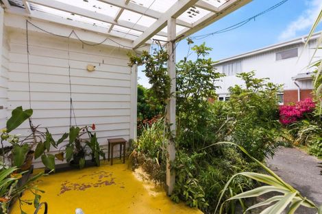 Photo of property in 75 Liverpool Street, Levin, 5510