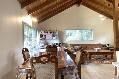 Photo of property in 20a Reeves Road, Pakuranga, Auckland, 2010