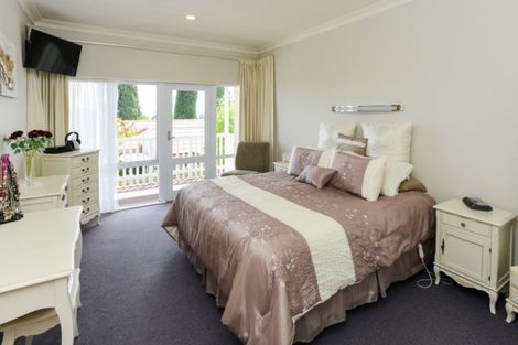 Photo of property in 20a Busby Hill, Havelock North, 4130