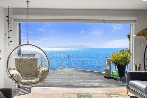 Photo of property in 7 Ocean Parade, Pukerua Bay, 5026