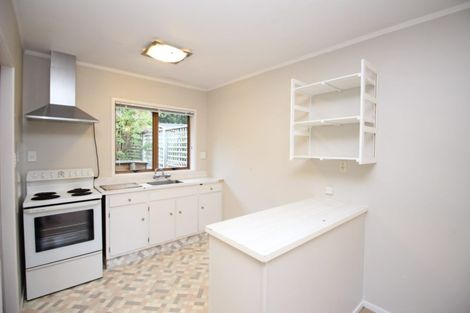 Photo of property in 1/404 Glenfield Road, Glenfield, Auckland, 0629