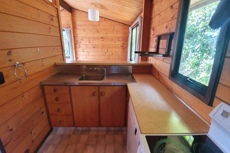 Photo of property in 73 Heta Road, Highlands Park, New Plymouth, 4312