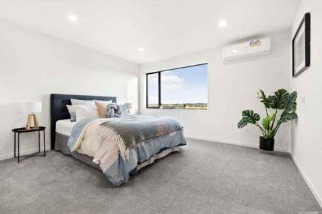 Photo of property in 45 Ascension Crescent, Orewa, 0931