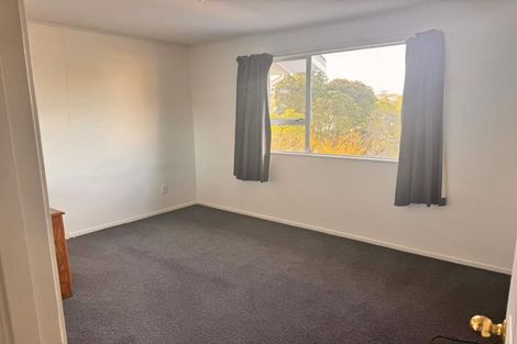 Photo of property in 5 Tesla Place, Totara Vale, Auckland, 0629
