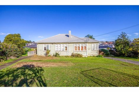 Photo of property in 4 Kallu Crescent, Mount Roskill, Auckland, 1041