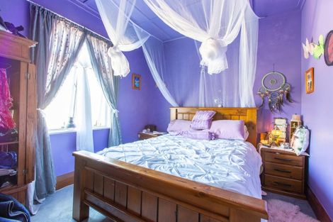 Photo of property in 25 Ruahine Street, Dannevirke, 4930