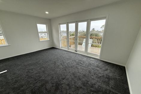 Photo of property in 11 Hooks Road, Manurewa, Auckland, 2102