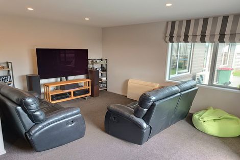 Photo of property in 3a Pipitea Place, Whalers Gate, New Plymouth, 4310