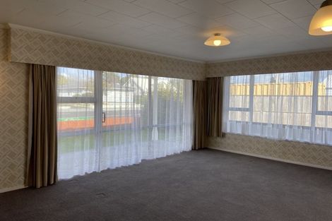 Photo of property in 16 Huatoki Street, Vogeltown, New Plymouth, 4310