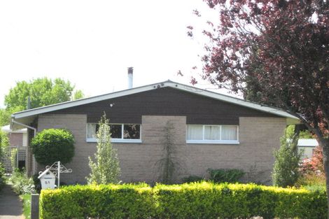 Photo of property in 51 Daniels Road, Redwood, Christchurch, 8051