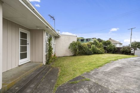 Photo of property in 8 Turkington Street, Tawa, Wellington, 5028