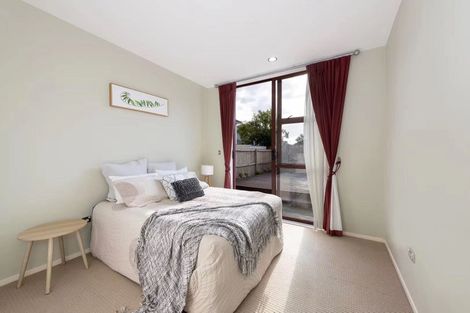 Photo of property in 13 Heidi Crescent, Flat Bush, Auckland, 2016