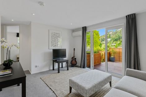 Photo of property in 15 Fineran Lane, Cashmere, Christchurch, 8022