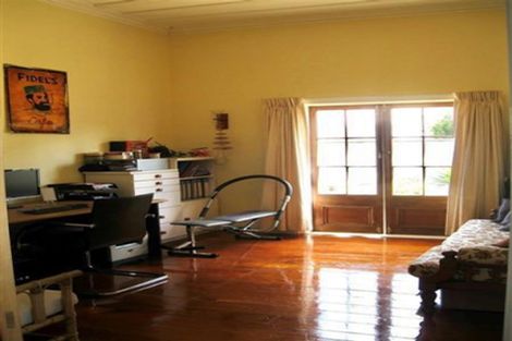 Photo of property in 205 Mount Smart Road, Onehunga, Auckland, 1061