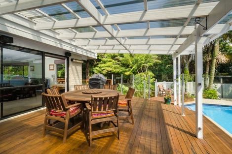 Photo of property in 7 Oakpark Place, West Harbour, Auckland, 0618