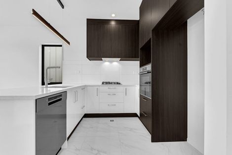 Photo of property in 137 Grove Road, Papakura, 2110