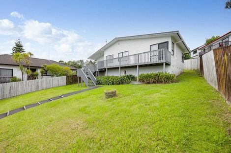 Photo of property in 12 Clearview Heights, Ranui, Auckland, 0612