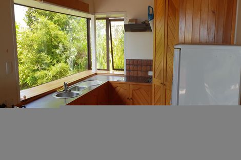 Photo of property in 26 Bay View Road, Cable Bay, 0420