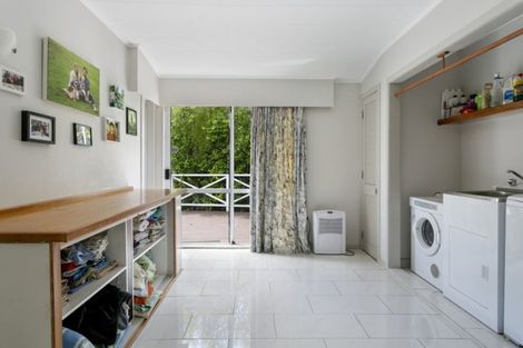 Photo of property in 18 Ingle Avenue, Waipahihi, Taupo, 3330