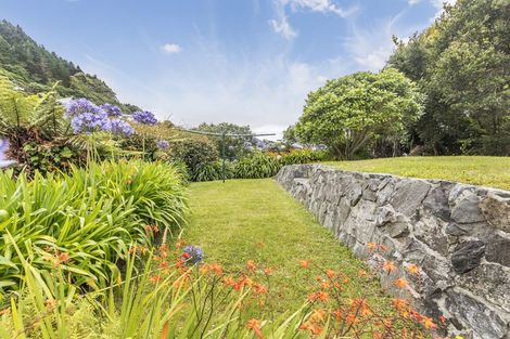 Photo of property in 15 Fyvie Avenue, Tawa, Wellington, 5028