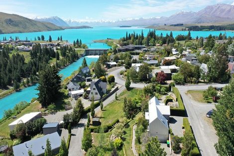 Photo of property in 20 Murray Place, Lake Tekapo, 7999