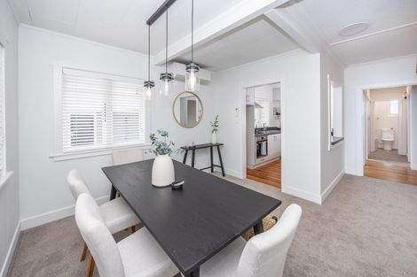 Photo of property in 28 Walsh Street, Forest Lake, Hamilton, 3200