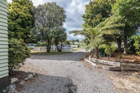 Photo of property in 475 Te Moana Road, Waikanae, 5036