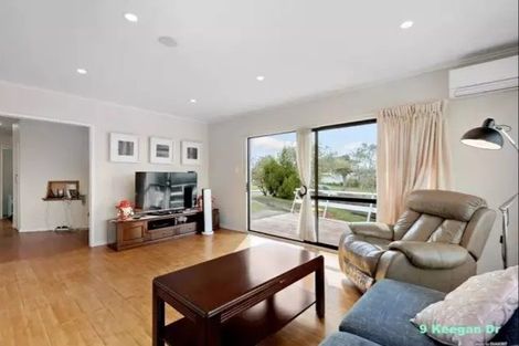 Photo of property in 9 Keegan Drive, Massey, Auckland, 0614