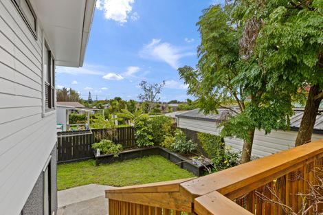 Photo of property in 6 Claridge Street, Glen Eden, Auckland, 0602