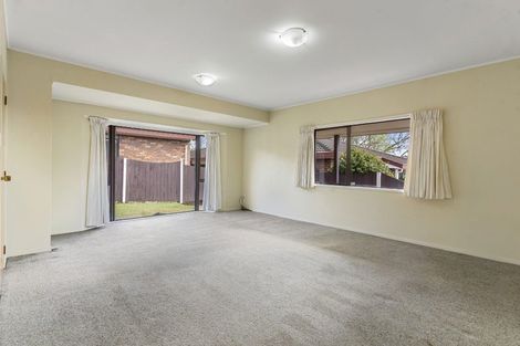 Photo of property in 2/162 Whitford Road, Somerville, Auckland, 2014