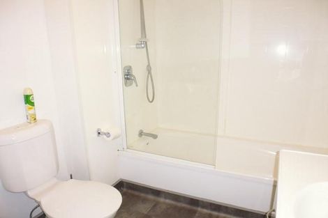 Photo of property in 18/3 Kelvin Grove, Te Aro, Wellington, 6011