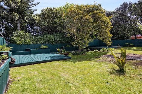 Photo of property in 10 Lincoln Street, Patea, 4520