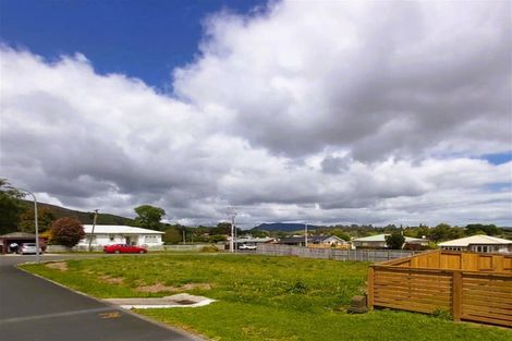 Photo of property in 1 Oranmore Crescent, Paeroa, 3600